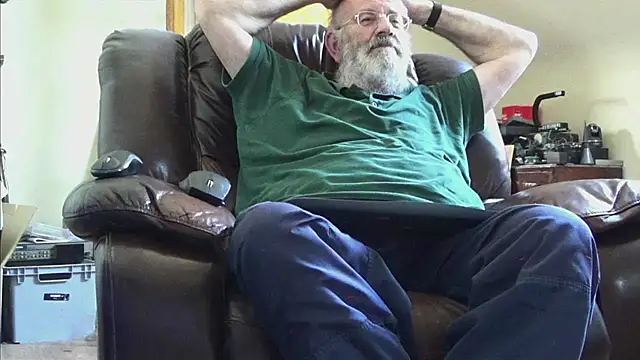 Snapshot of janzer13 chatting on 23, 5, 2026 janzer13 online show from 23, 5, 2026