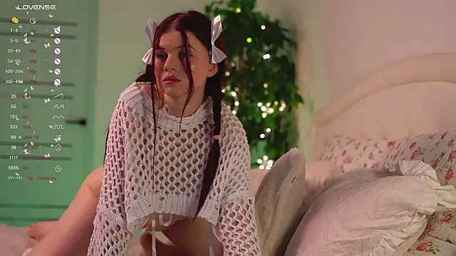 Snapshot of ambershoney chatting on 3, 10, 2025 ambershoney online show from 3, 10, 2025