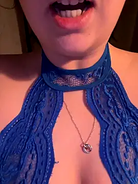 sexyBrunettex1 online show from 13, 12, 2025