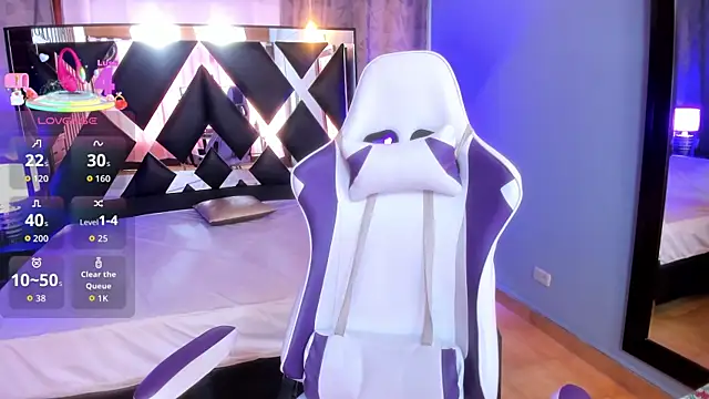 Emma Petiite online show from 15, 1, 2026