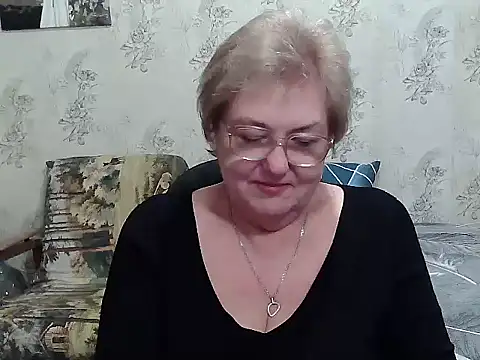 Snapshot of Renata62011 chatting on 18, 11, 2025 Renata62011 online show from 18, 11, 2025