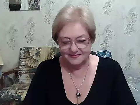 Snapshot of Renata62011 chatting on 28, 10, 2025 Renata62011 online show from 28, 10, 2025