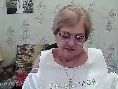 Snapshot of Renata62011 chatting on 5, 11, 2025 Renata62011 online show from 5, 11, 2025