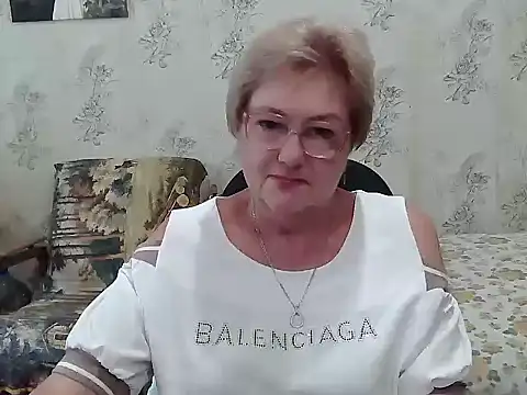 Snapshot of Renata62011 chatting on 9, 9, 2025 Renata62011 online show from 9, 9, 2025