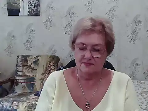 Snapshot of Renata62011 chatting on 10, 9, 2025 Renata62011 online show from 10, 9, 2025