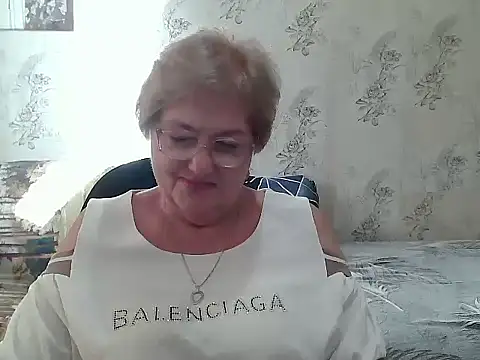 Snapshot of Renata62011 chatting on 30, 10, 2025 Renata62011 online show from 30, 10, 2025