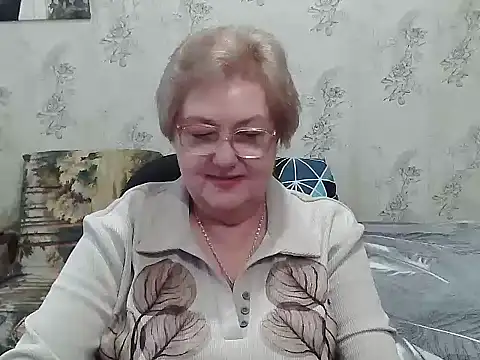 Snapshot of Renata62011 chatting on 20, 11, 2025 Renata62011 online show from 20, 11, 2025