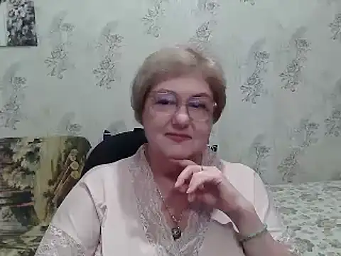 Snapshot of Renata62011 chatting on 10, 10, 2025 Renata62011 online show from 10, 10, 2025