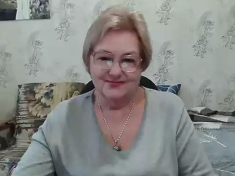 Snapshot of Renata62011 chatting on 13, 11, 2025 Renata62011 online show from 13, 11, 2025