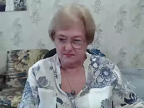 Snapshot of Renata62011 chatting on 6, 11, 2025 Renata62011 online show from 6, 11, 2025