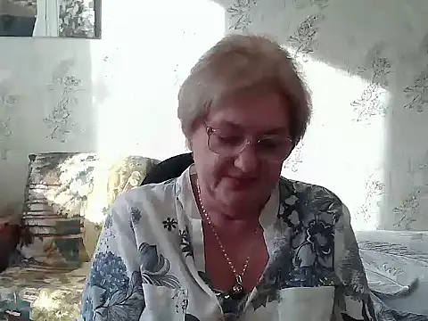 Snapshot of Renata62011 chatting on 3, 11, 2025 Renata62011 online show from 3, 11, 2025