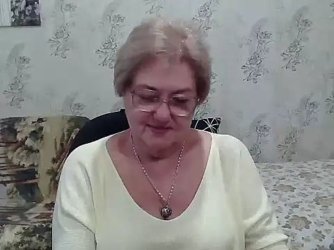 Snapshot of Renata62011 chatting on 19, 10, 2025 Renata62011 online show from 19, 10, 2025