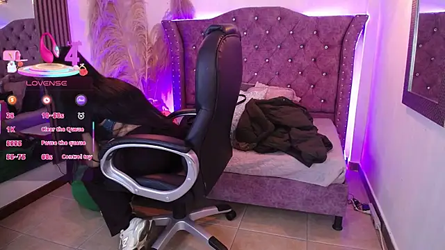 SophiaWalker 1 online show from 19, 12, 2025