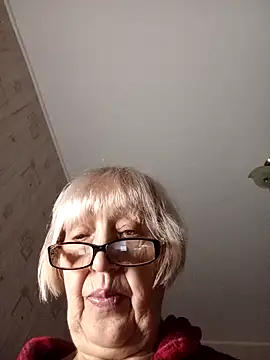 Snapshot of Anatolia5961 chatting on 5, 2, 2026 Anatolia5961 online show from 5, 2, 2026