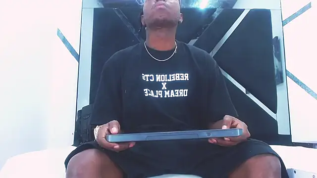 Black Fire10 online show from 25, 9, 2025