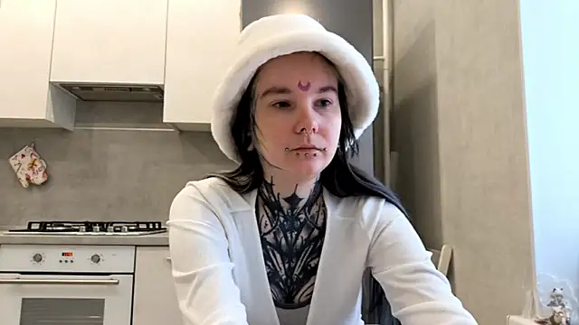 HighelikeGirl online show from 6, 3, 2026