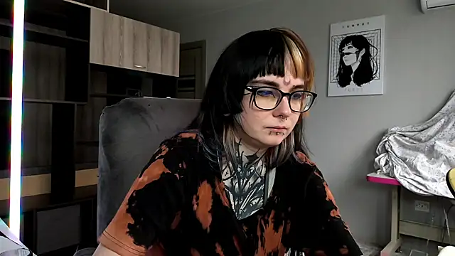 HighelikeGirl online show from 16, 11, 2025