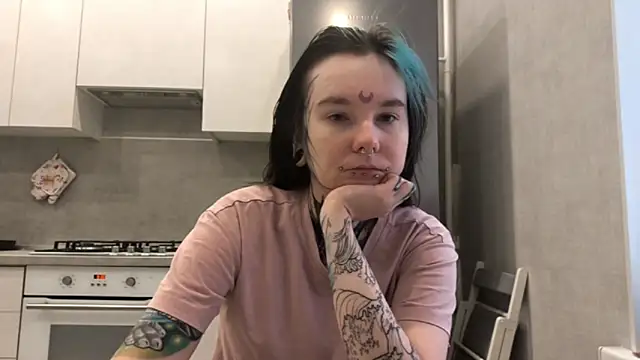 HighelikeGirl online show from 24, 2, 2026