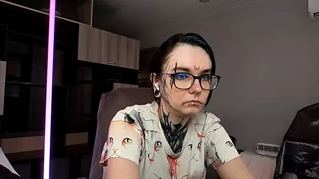 HighelikeGirl online show from 20, 10, 2025