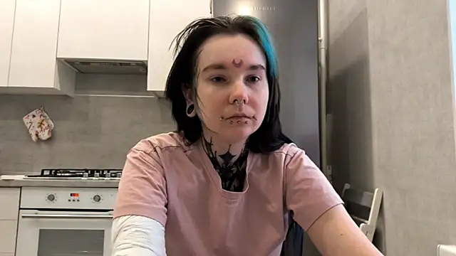 HighelikeGirl online show from 13, 2, 2026