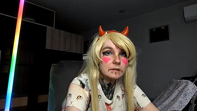 HighelikeGirl online show from 11, 10, 2025