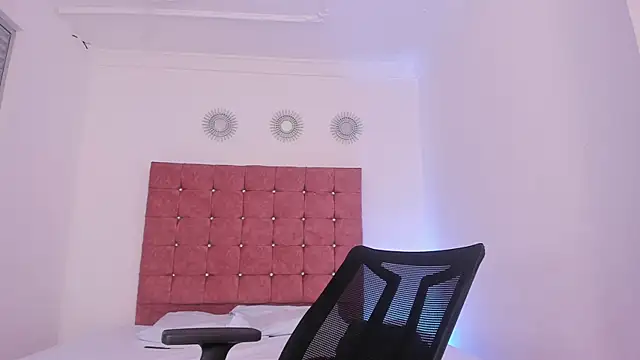 KingStark  online show from 7, 10, 2025