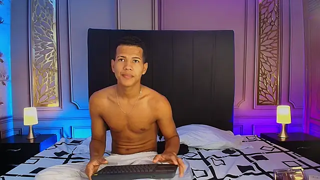 KingStark  online show from 9, 9, 2025