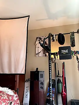 KeYBuMp323 online show from 8, 1, 2026