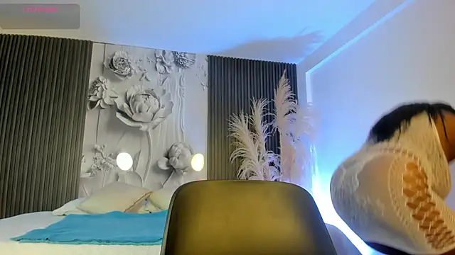 MichellePreston online show from 9, 3, 2026