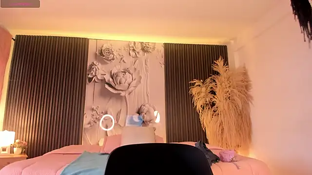 MichellePreston online show from 5, 4, 2026