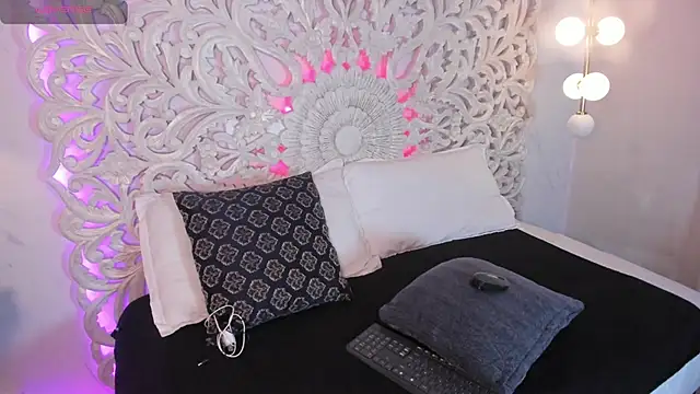 Odette bulgari online show from 31, 10, 2025