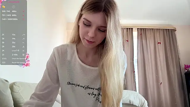 Snapshot of FruityXo chatting on 7, 6, 2026 FruityXo online show from 7, 6, 2026