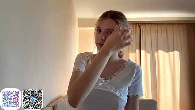 FruityXo online show from 24, 9, 2025