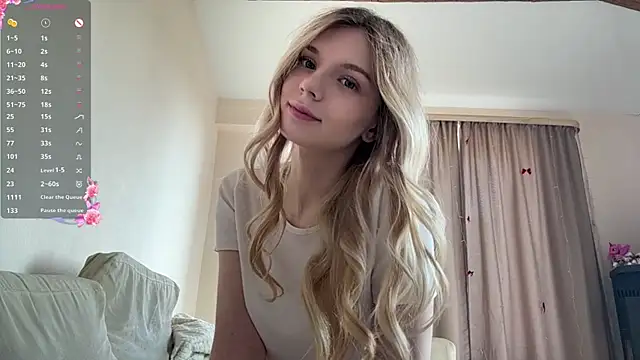 Snapshot of FruityXo chatting on 12, 6, 2026 FruityXo online show from 12, 6, 2026