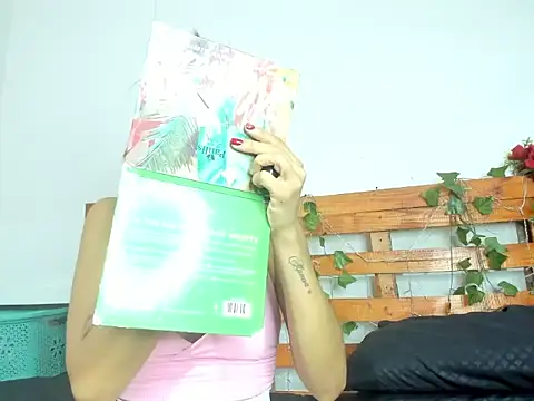 cris dulce online show from 28, 2, 2026