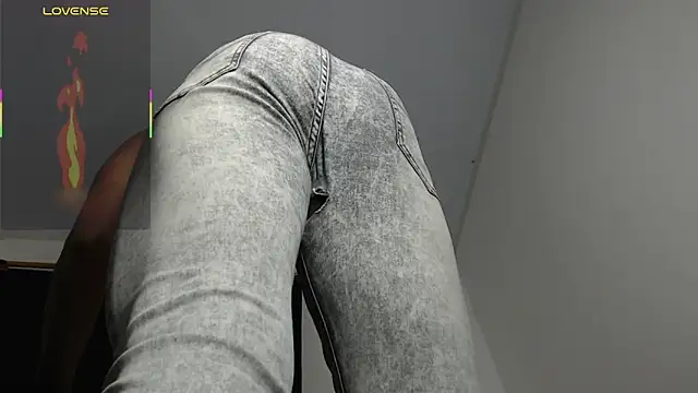 Black penis25 online show from 17, 10, 2025