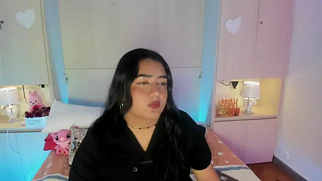 LilyWhitney online show from 22, 10, 2025