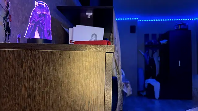 LauretteRagar online show from 11, 9, 2025