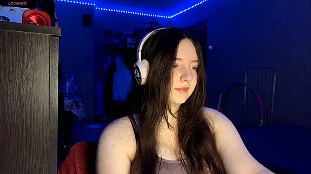 LauretteRagar online show from 17, 11, 2025