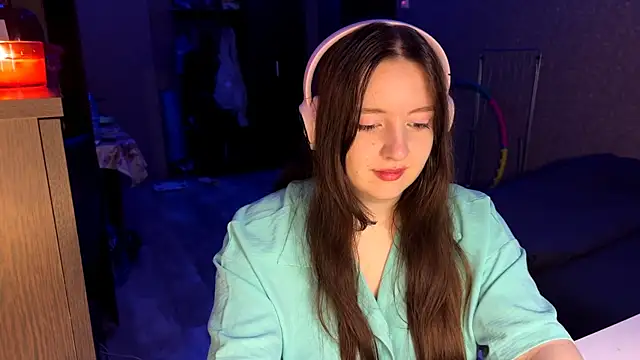 LauretteRagar online show from 30, 10, 2025