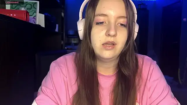 LauretteRagar online show from 25, 9, 2025