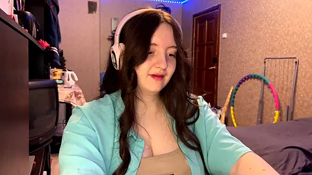 LauretteRagar online show from 10, 11, 2025