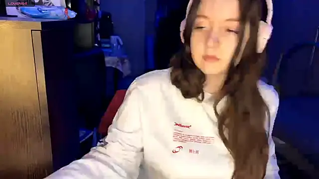 LauretteRagar online show from 26, 11, 2025