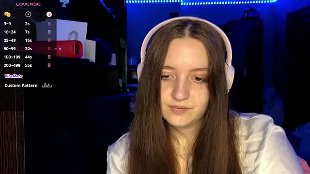 LauretteRagar online show from 18, 9, 2025