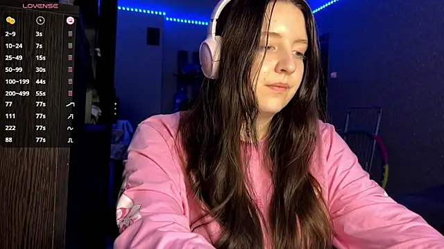 LauretteRagar online show from 15, 10, 2025