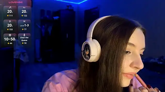 LauretteRagar online show from 8, 9, 2025