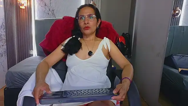 Snapshot of Vanessa_7_ chatting on 6, 3, 2026 Vanessa 7 online show from 6, 3, 2026