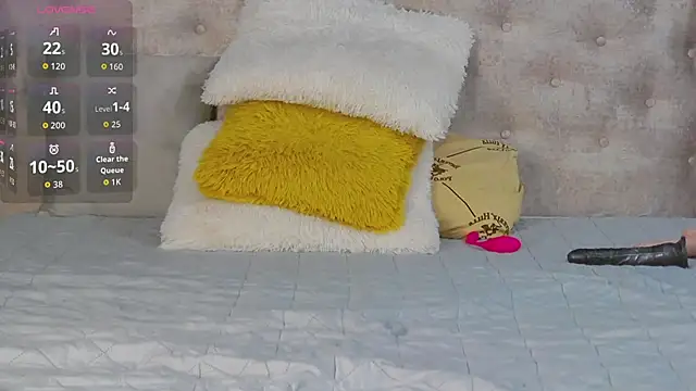 Leah Brooks online show from 25, 11, 2025