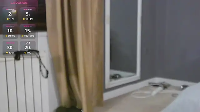 Leah Brooks online show from 5, 12, 2025