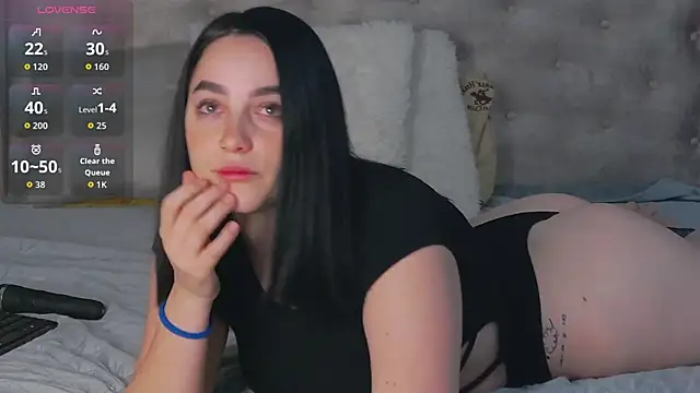 Leah Brooks online show from 24, 11, 2025